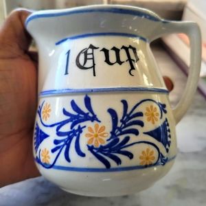 VTG blue, white, yellow porcelain creamer/measuring cup